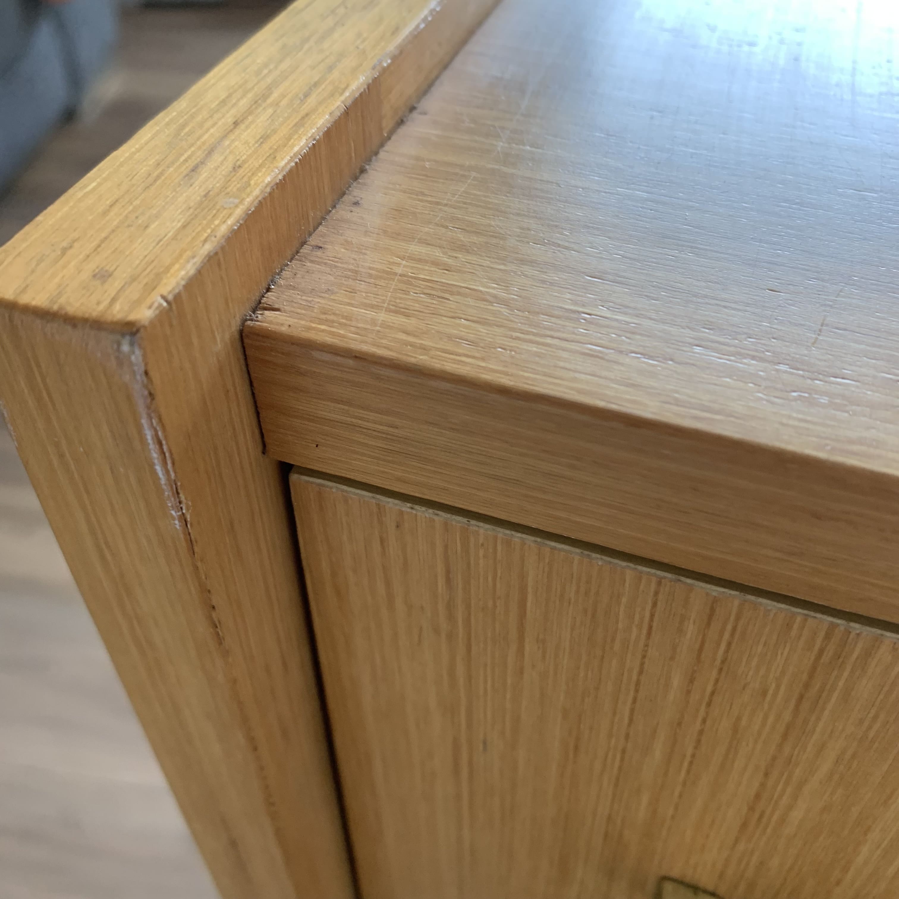 Commode vintage 4 tiroirs par Capelle