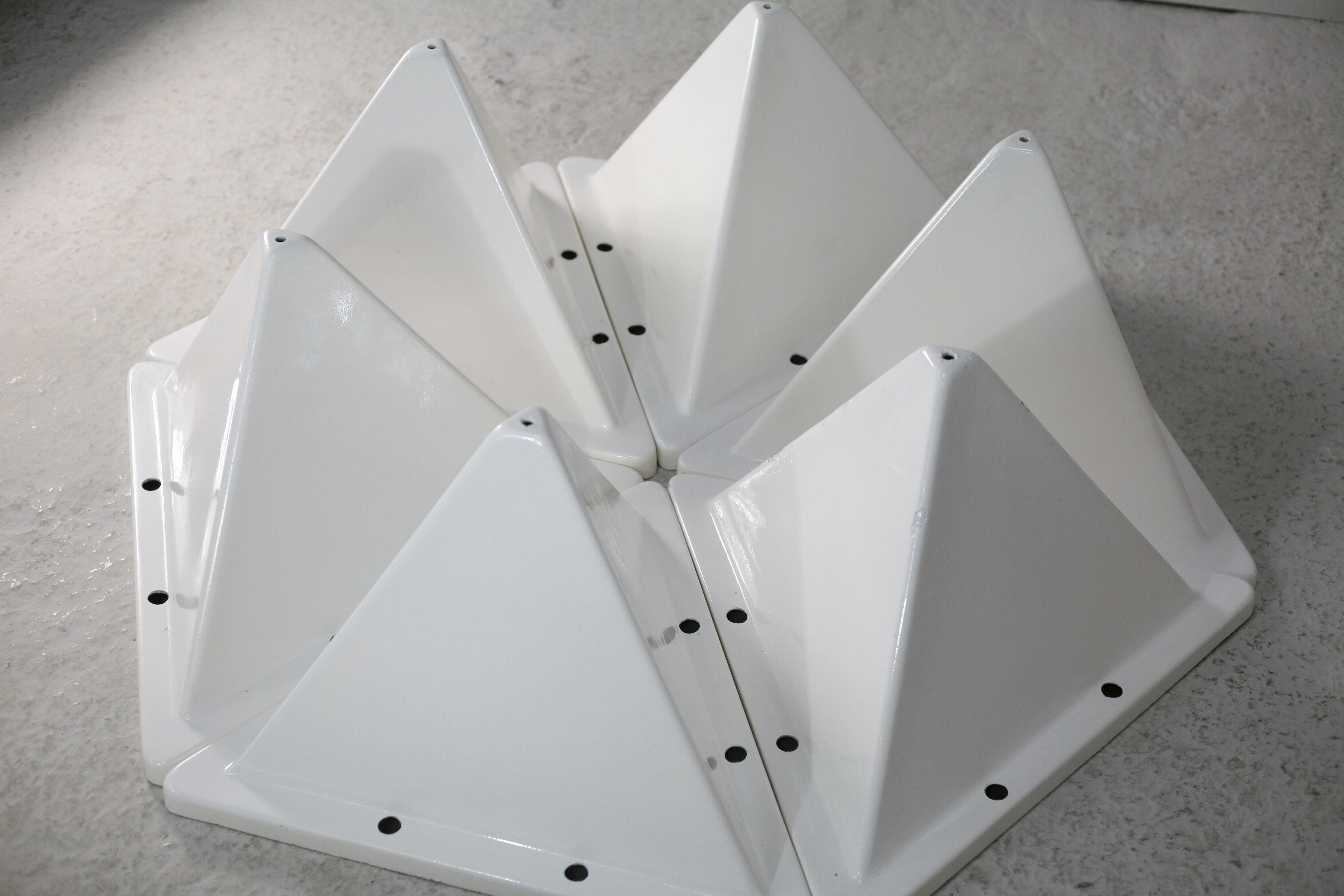 Fiberglass circa 1970. 6 tetrahedron-shaped elements. France.