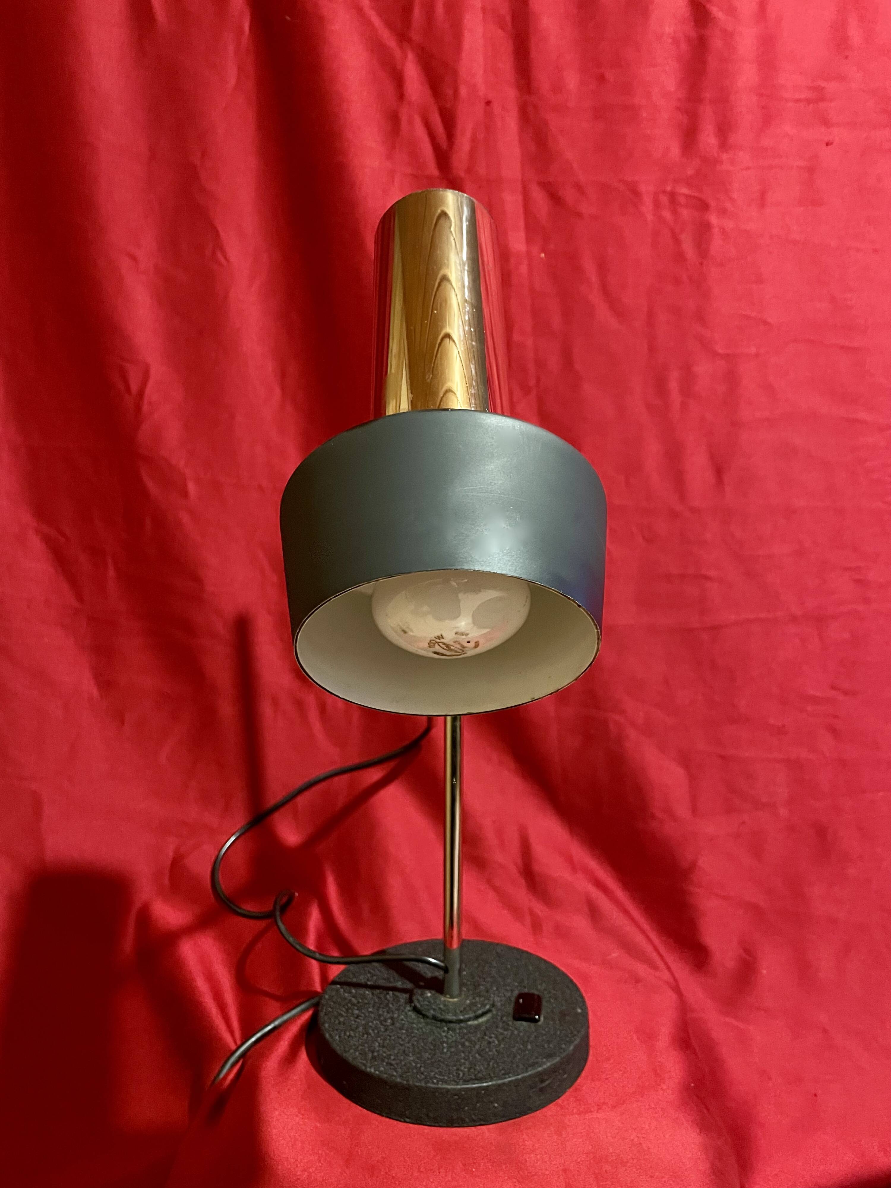 Large, vintage, articulated desk lamp from the 60s-70s