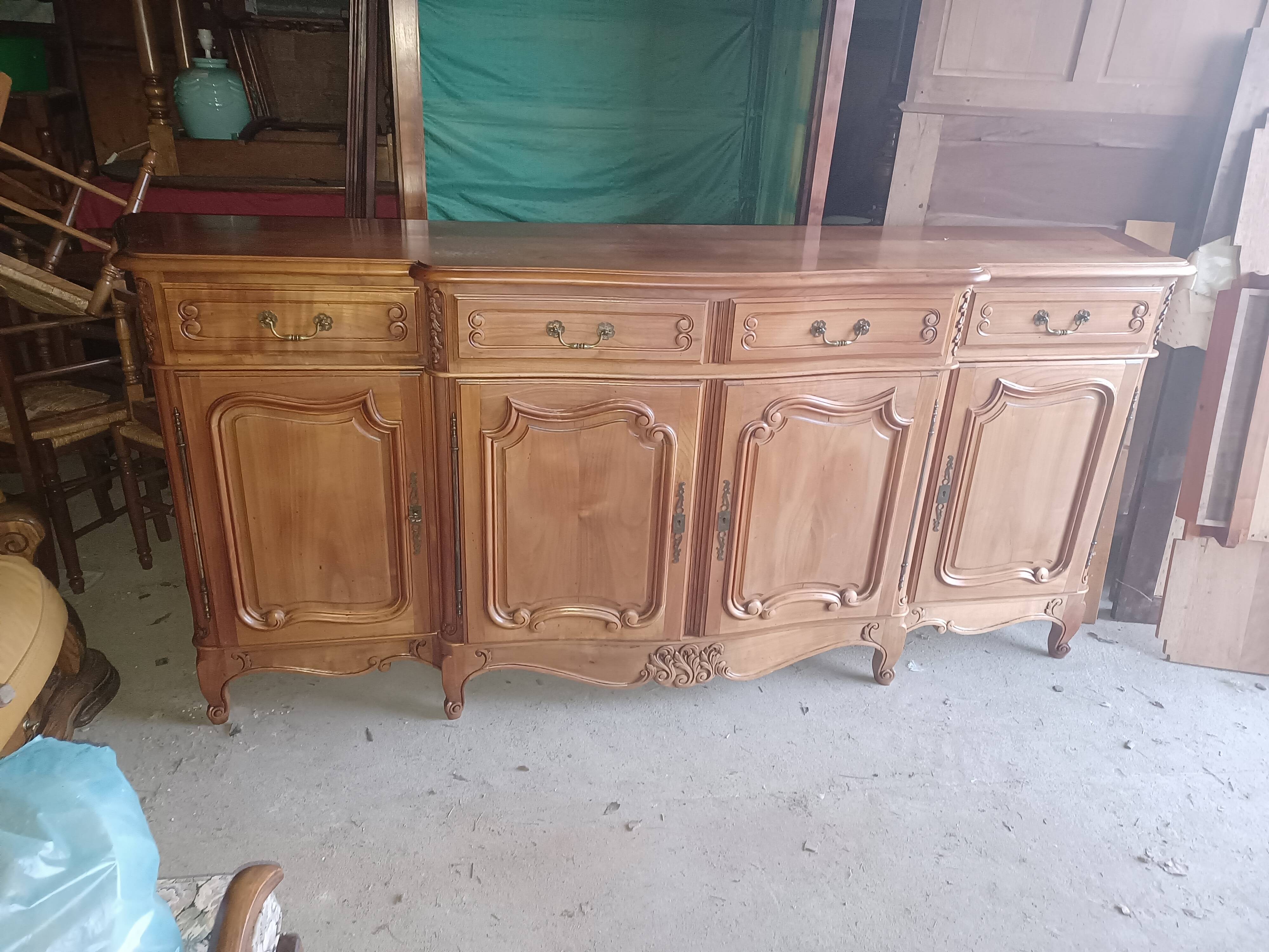 Sideboard