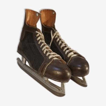 Former NHL Hockey Skates - Daoust Pro Model Canada - Vintage Sports Deco