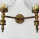 Paire d'appliques murales vintage en laiton et globe en verre années 50