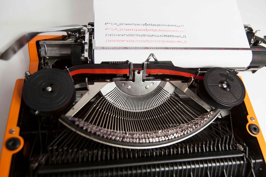 Revised orange 100 typewriter and new ribbon | Selency