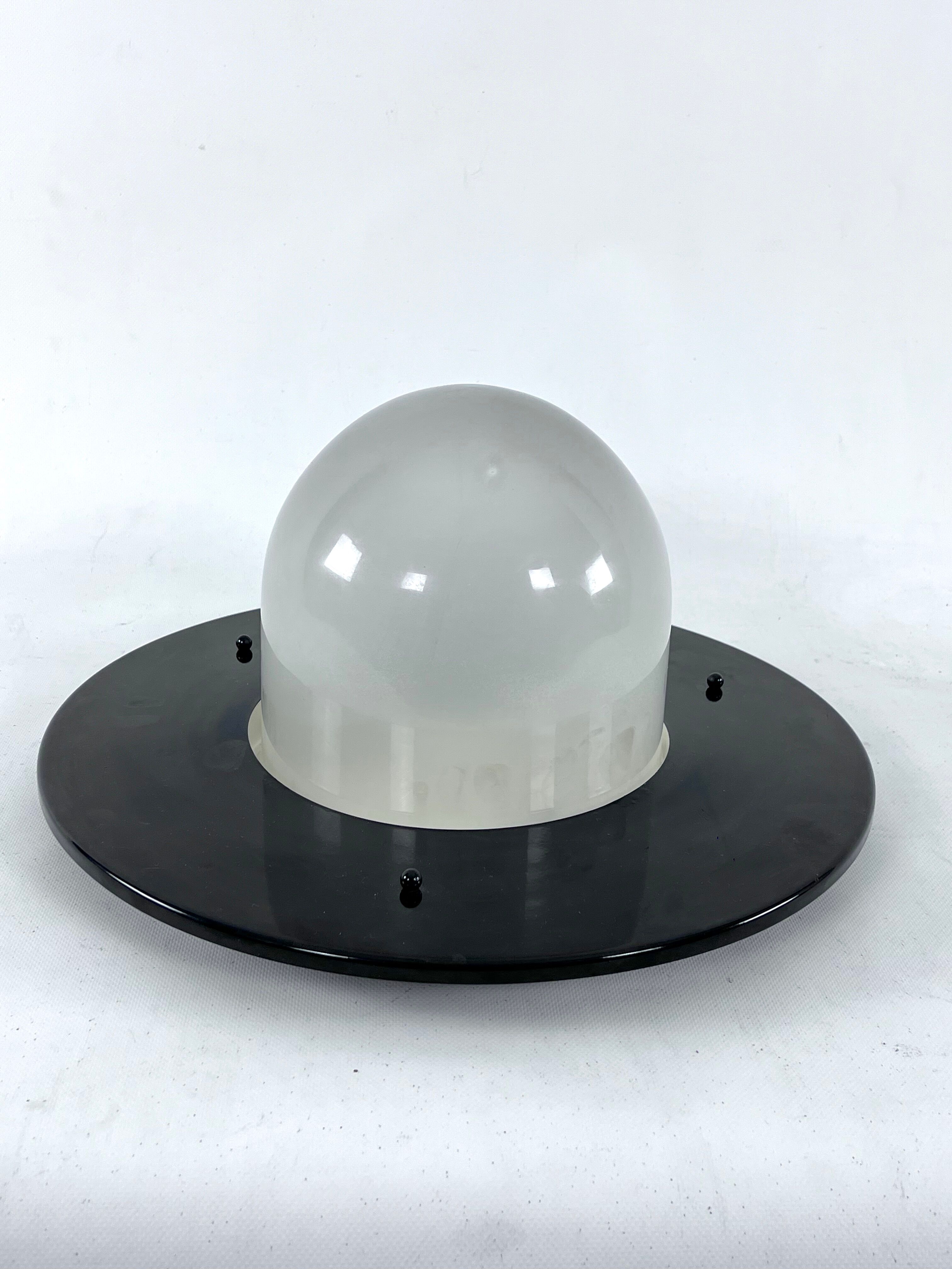 Rare Bulbo Grande ceiling or wall lamp by Quattrifolio. Italy 1970s