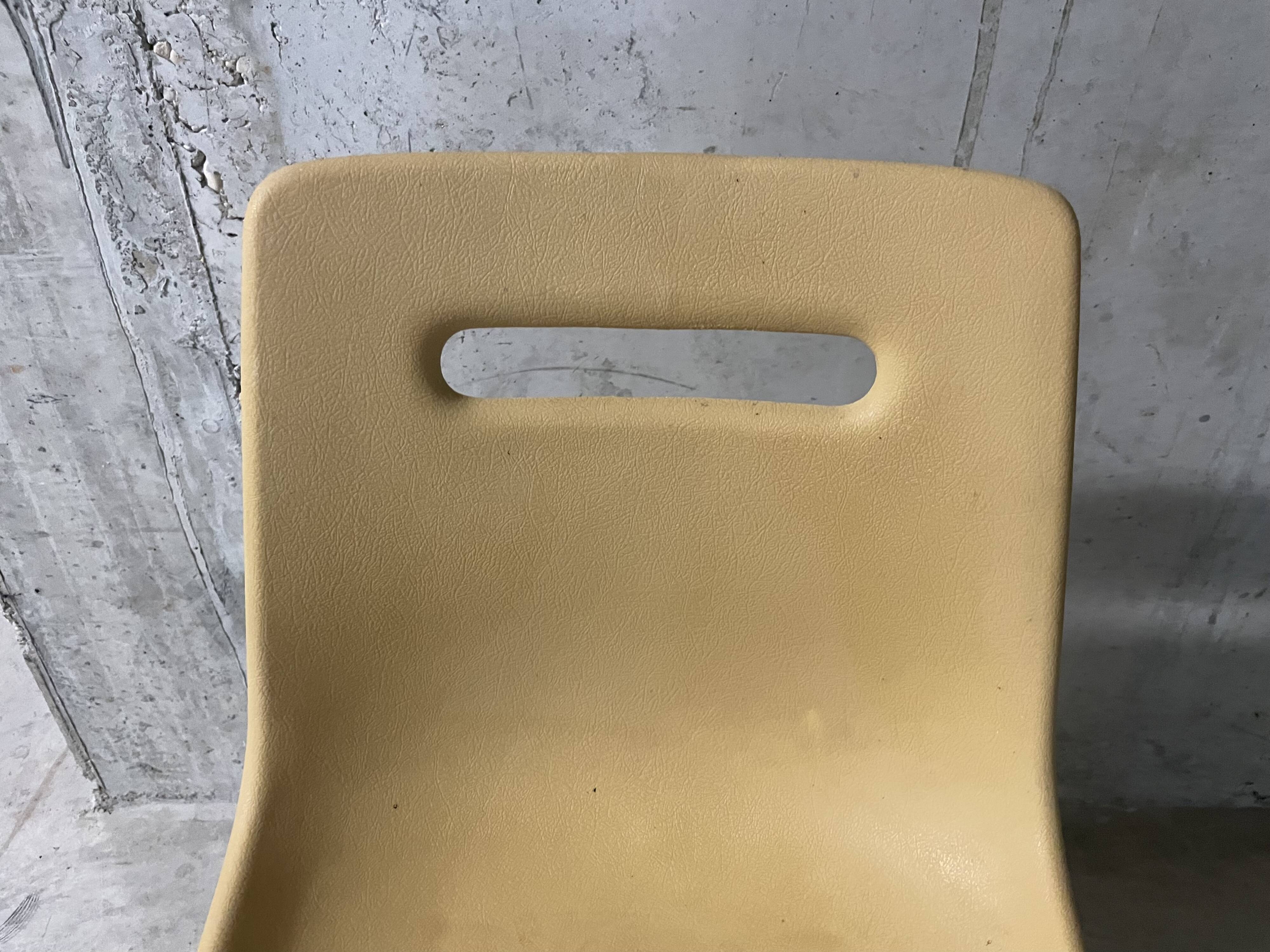 Grosfillex conference chair