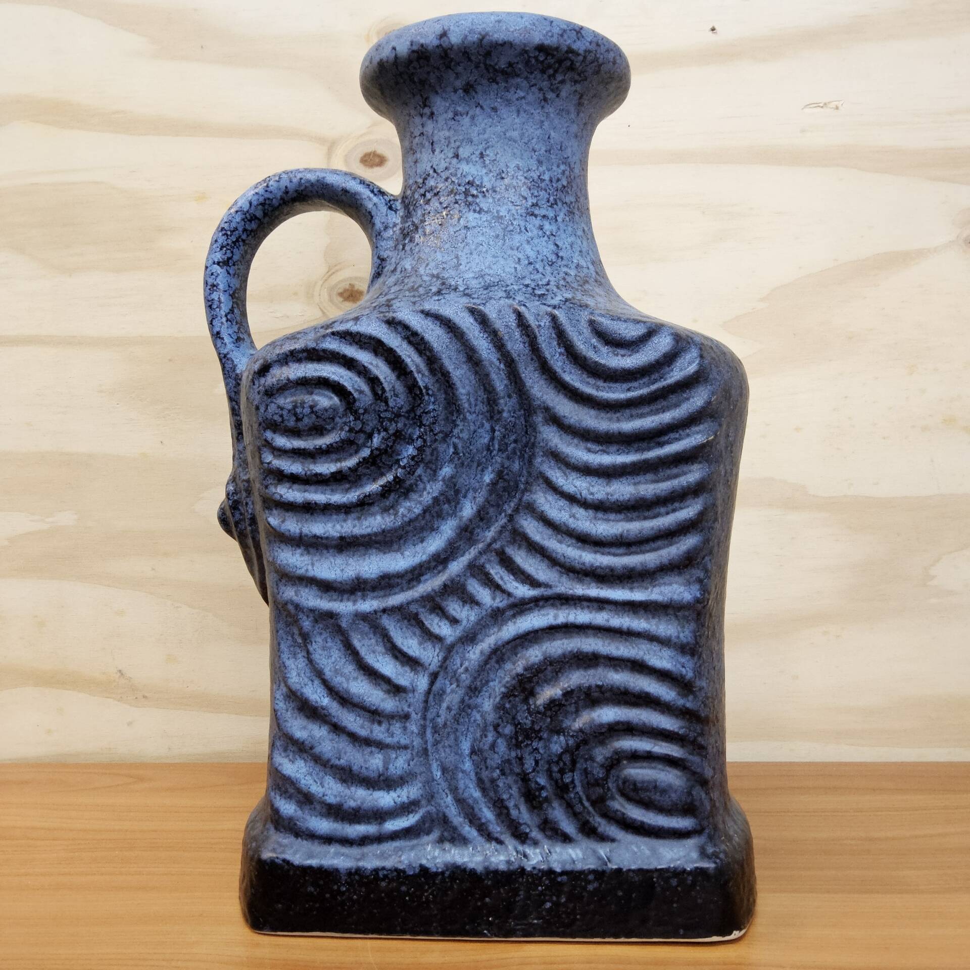 Large Dümler & Breiden Fat Lava vase 680/46 – West Germany