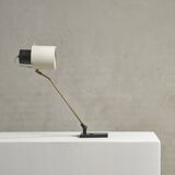 Articulated table lamp