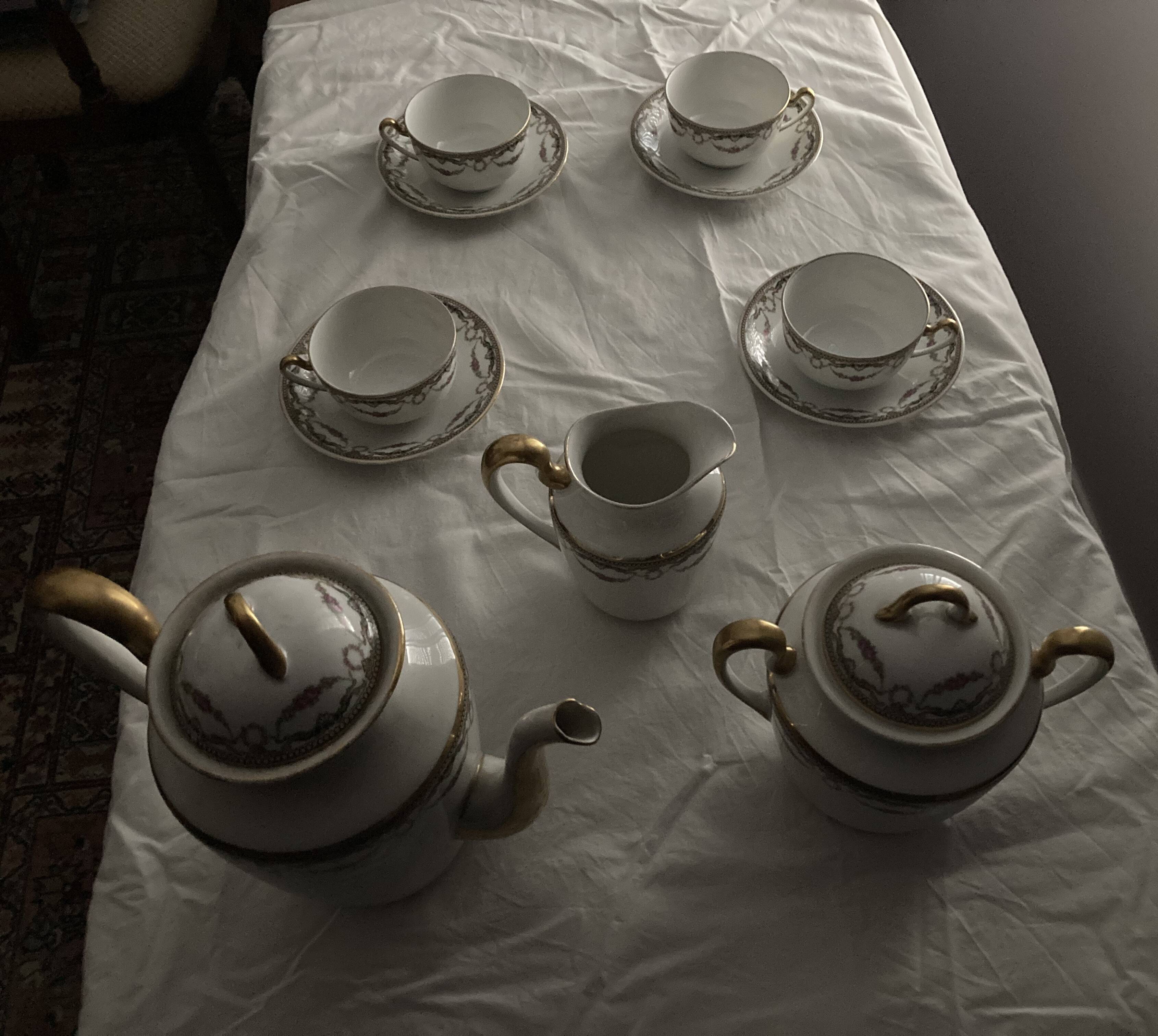 Complete café service porcelain Limoges William Guérin