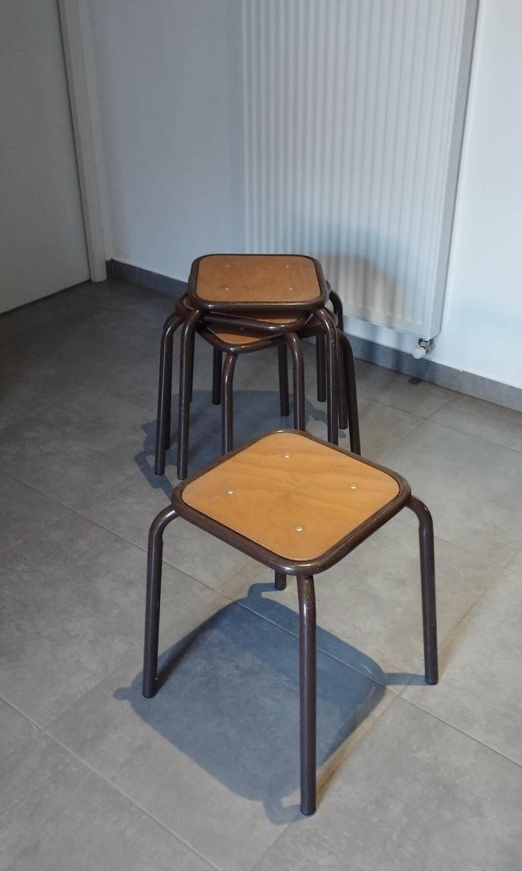 4 tabourets Mullca indus, atelier, école époque vintage