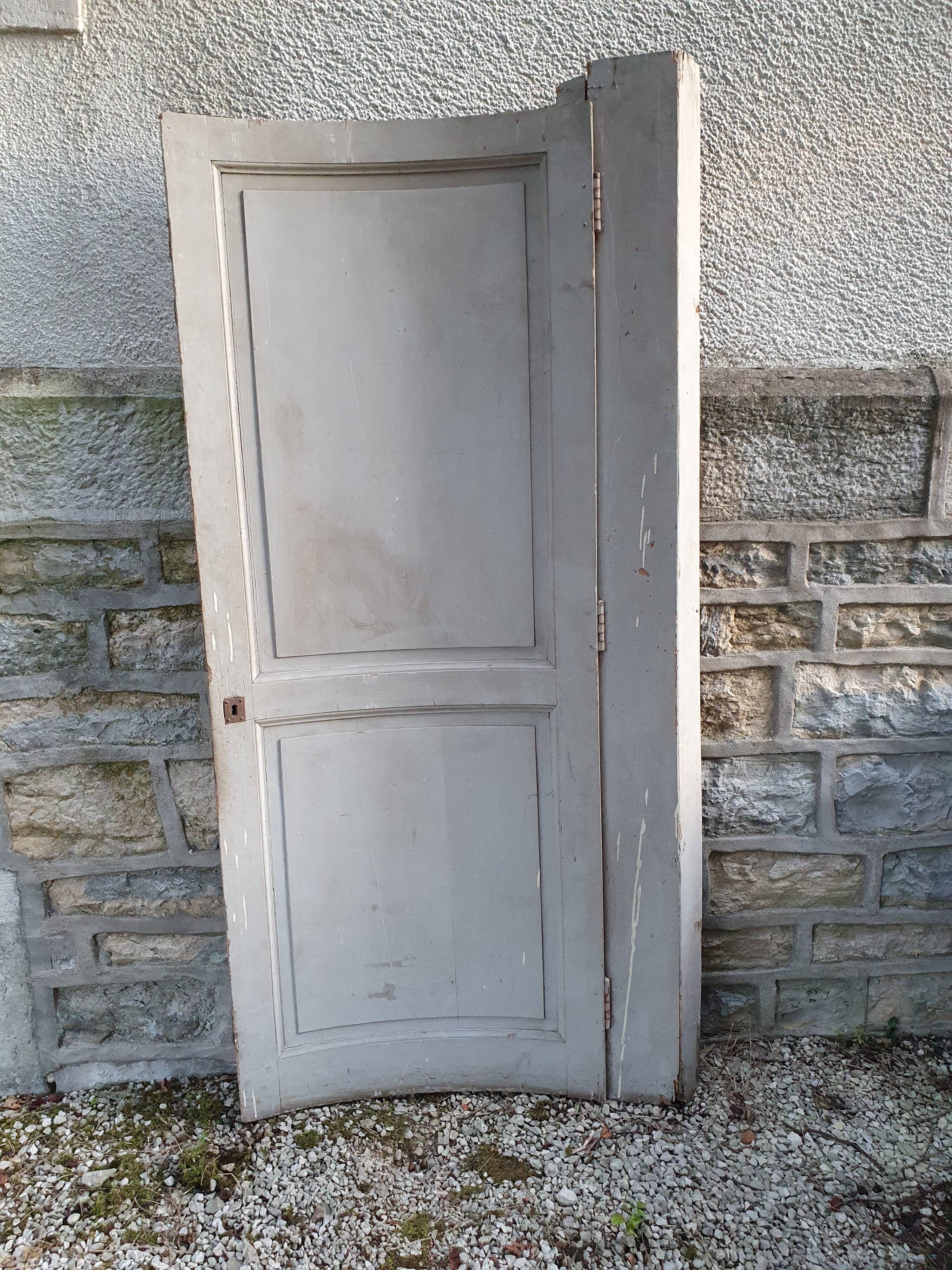 Old arched door period XIX th S