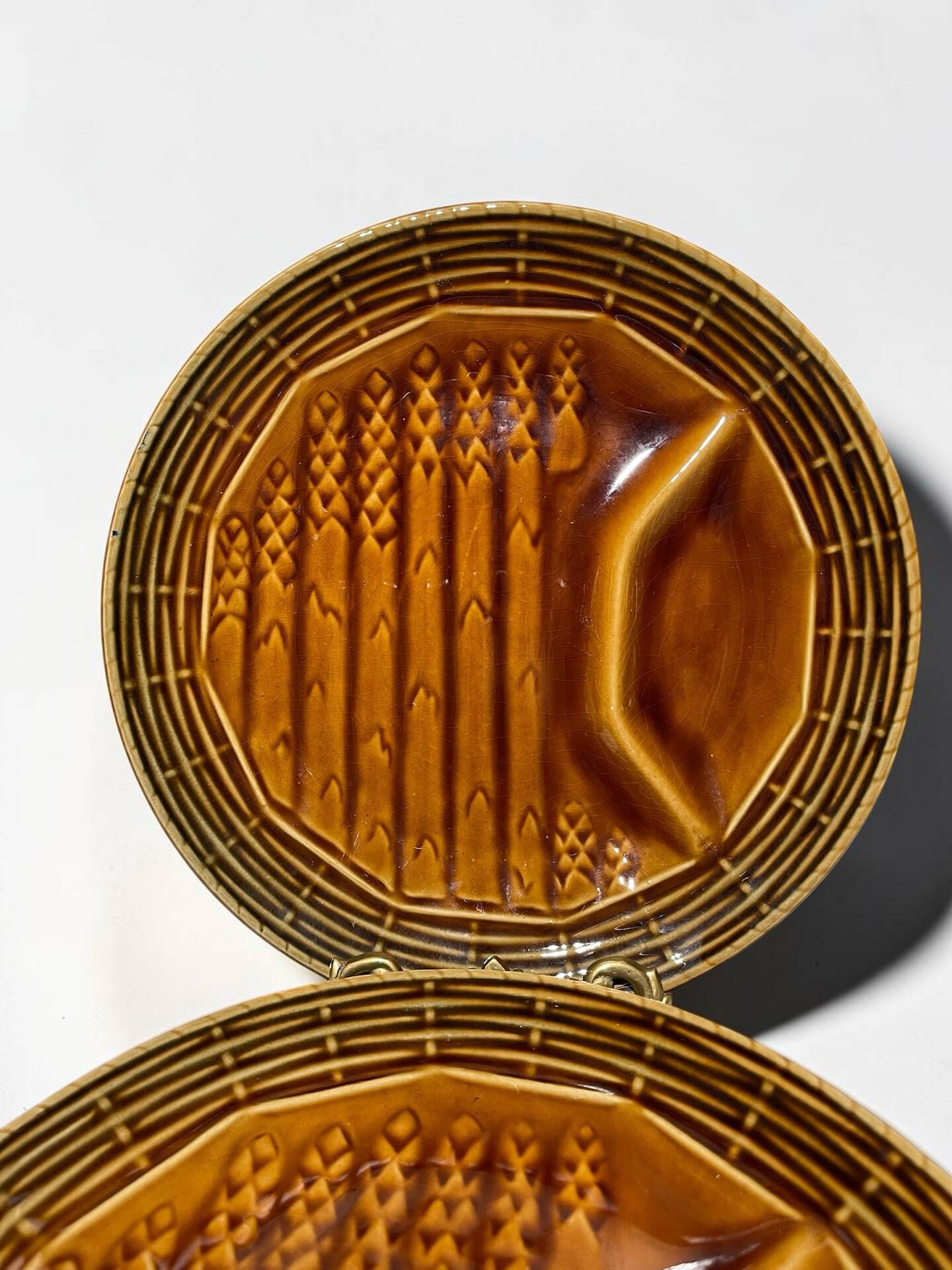 Vintage asparagus plates – Sarreguemines, Barbotine