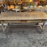 Farm table