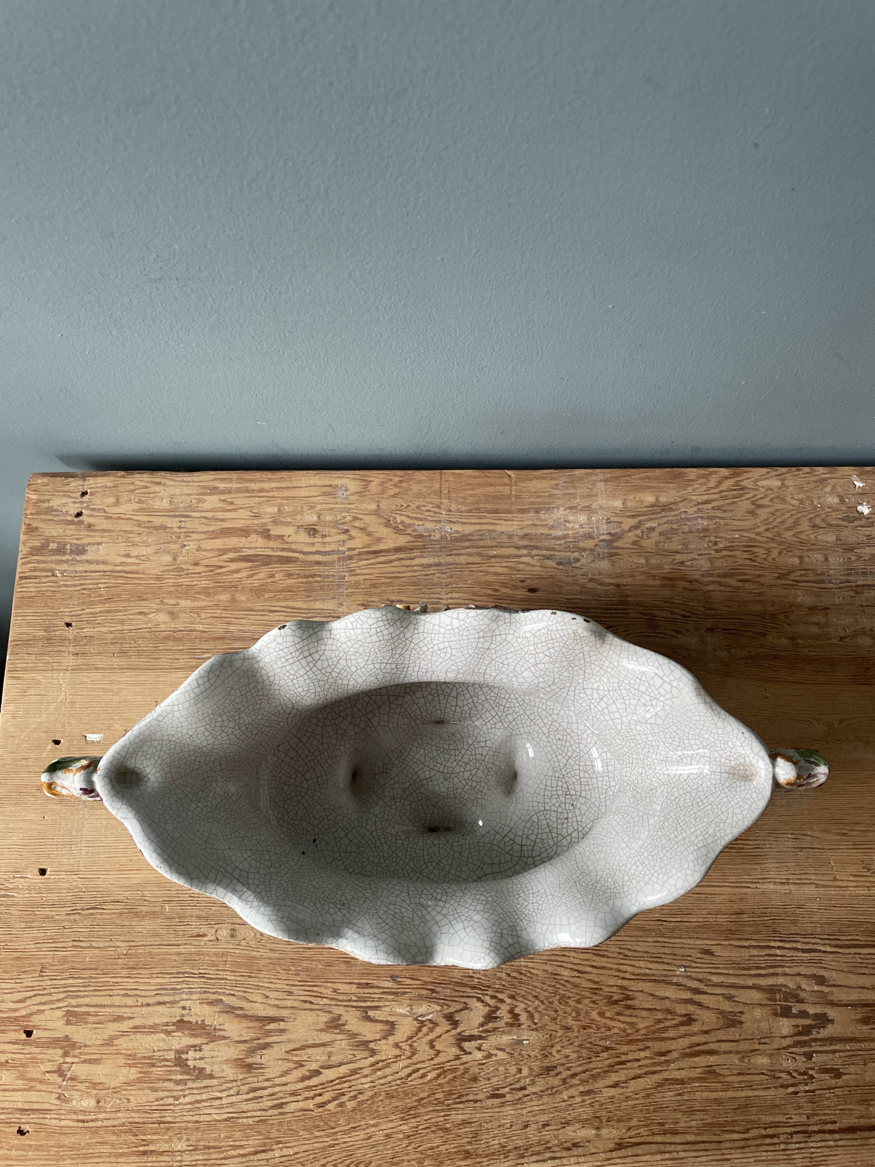 Bassano table planter, splashing flowers Italy