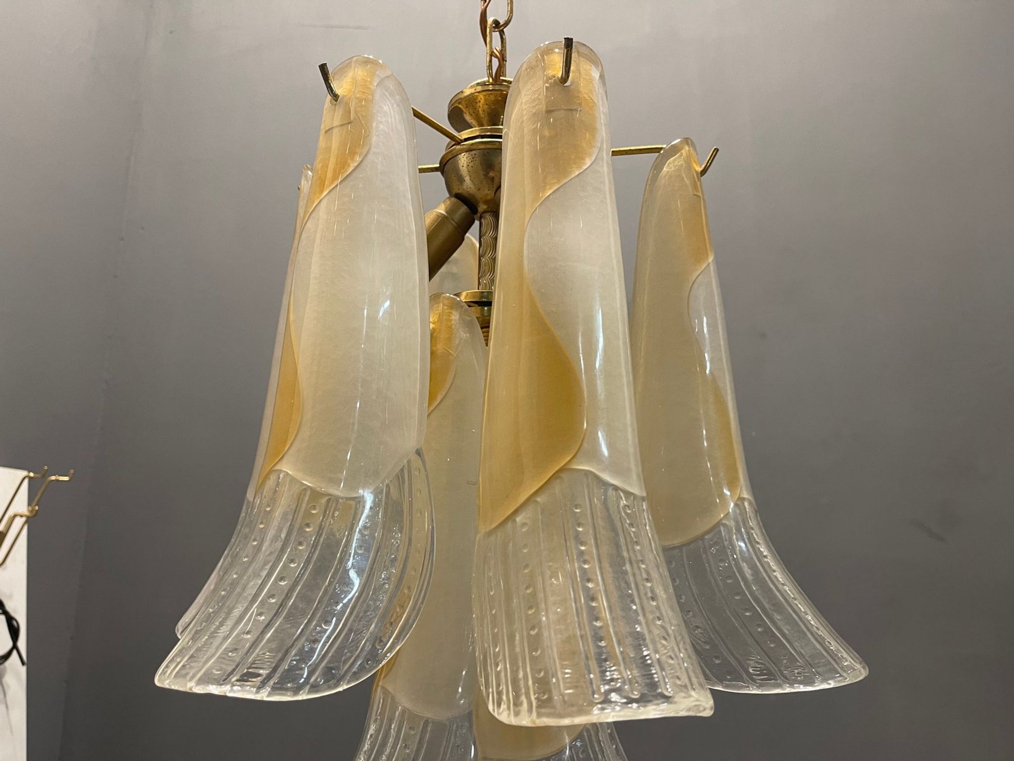 Suspension italienne en plumes de verre de Murano