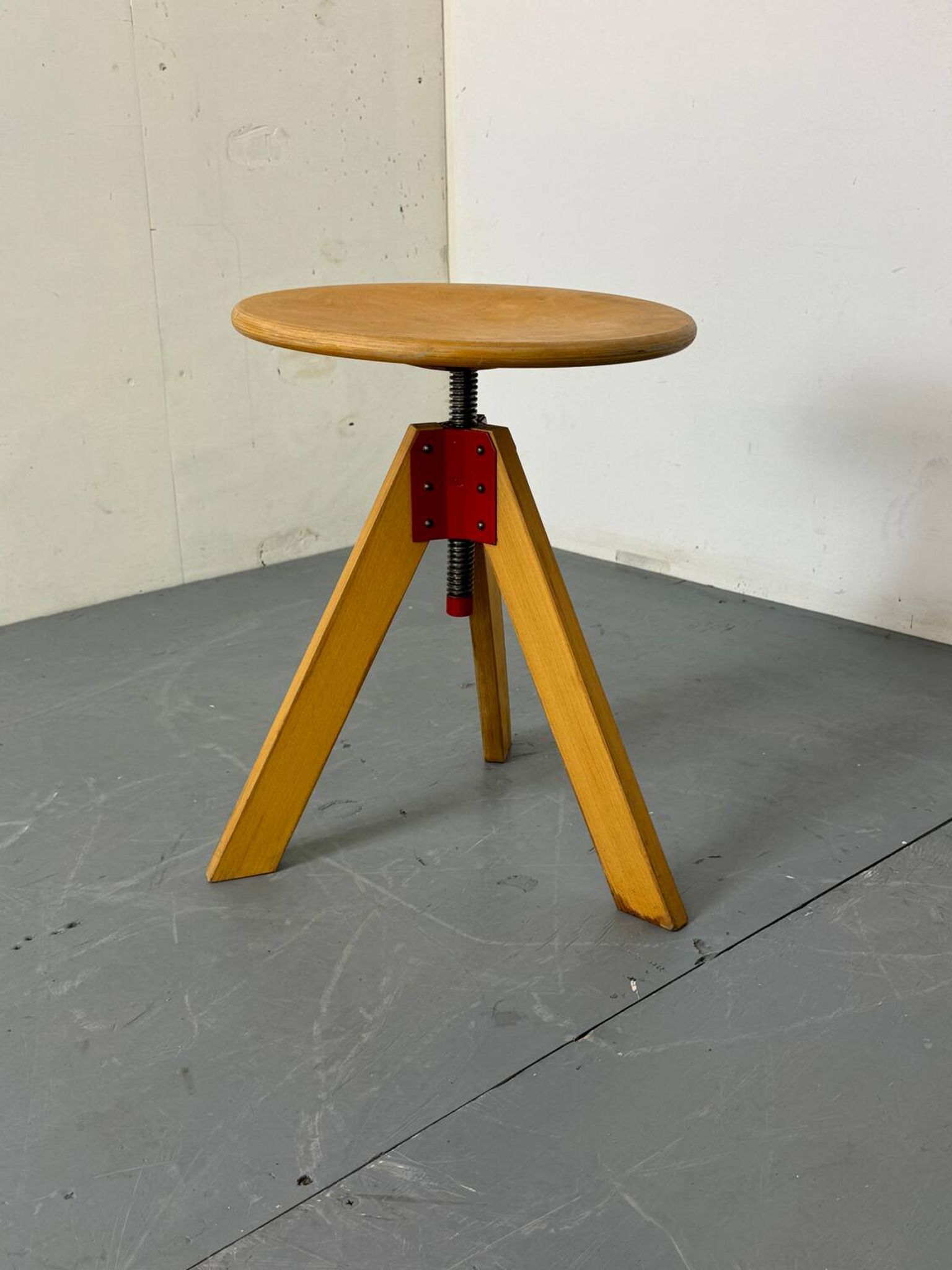 Italian modernist swivel stool by D’ Urbino & Lomazzi, De Pas for Zanotta,