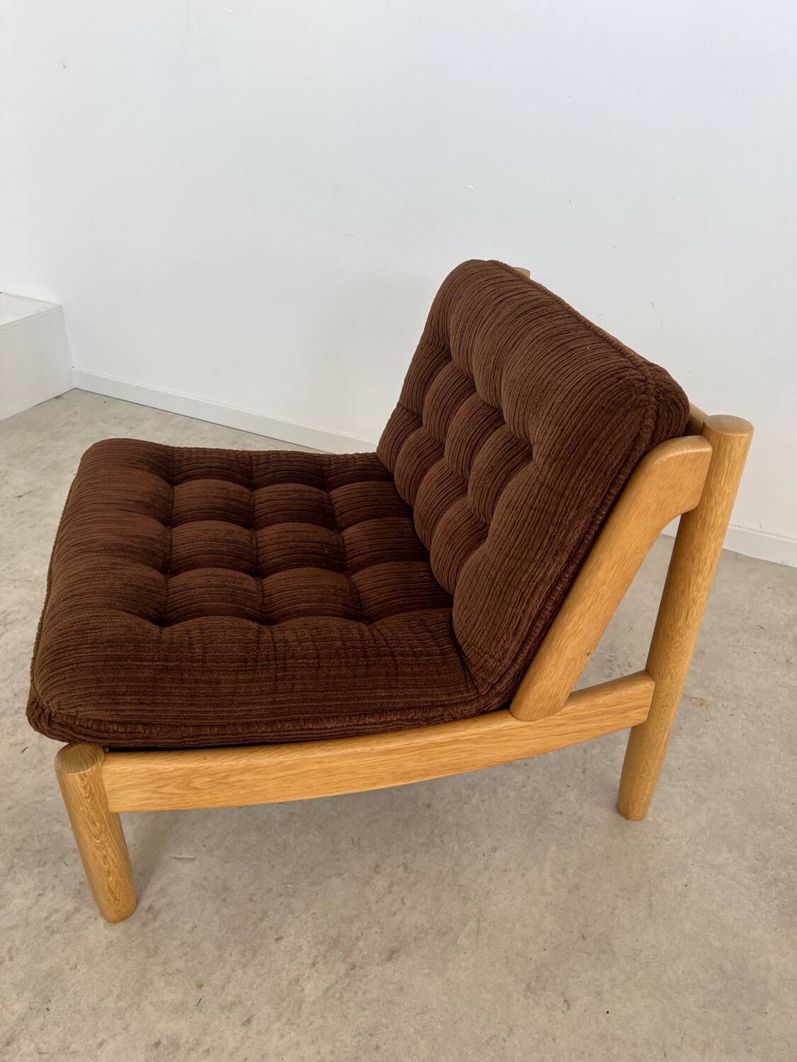 Old modular living room 7 armchairs and vintage Scandinavian design coffee table from the 60s