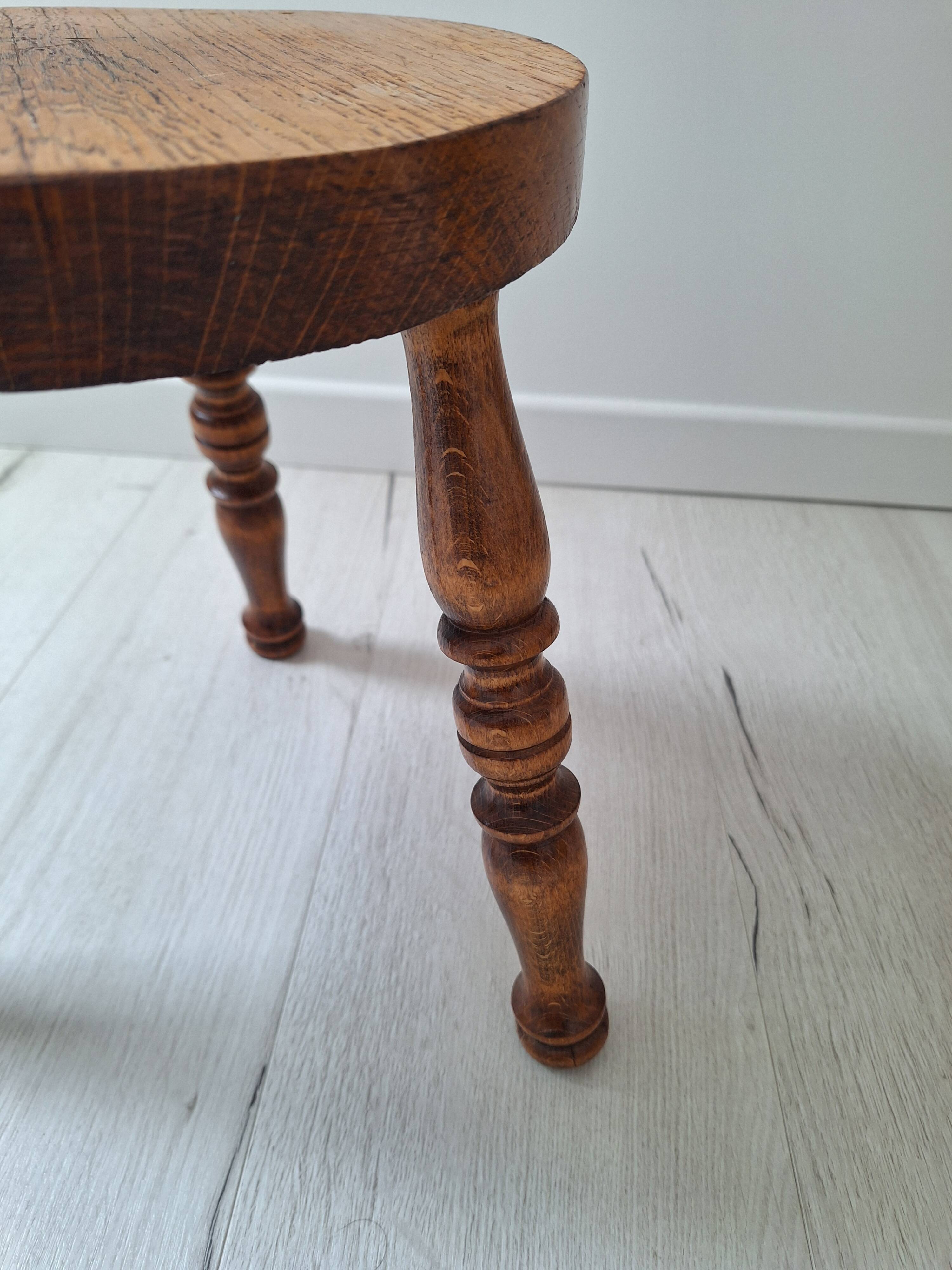 Vintage tripod stool