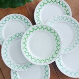 Set of 7 Badonviller flat plates, trellis decor