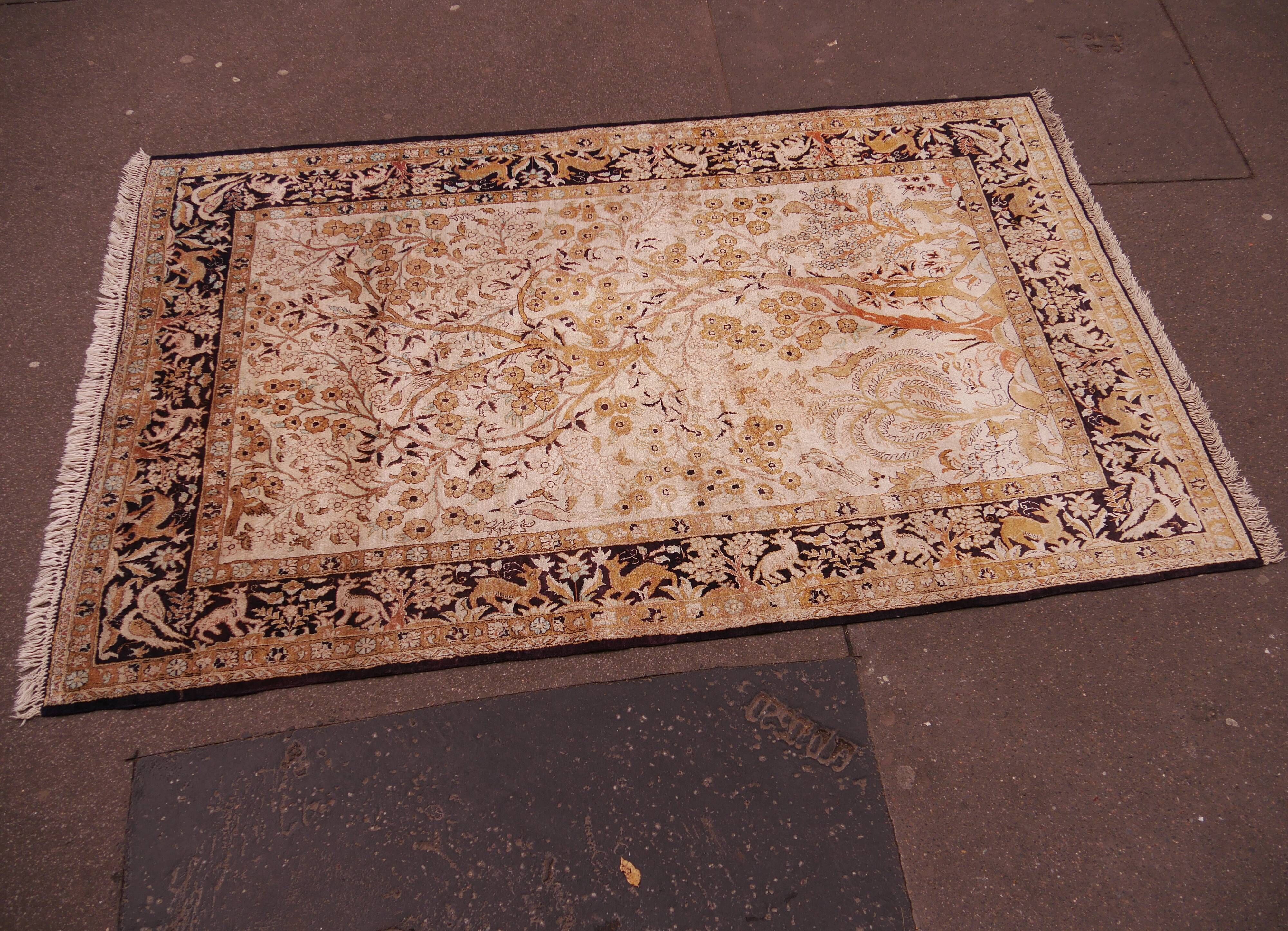 GHOUM handmade Persian silk rug 216 x 138 cm