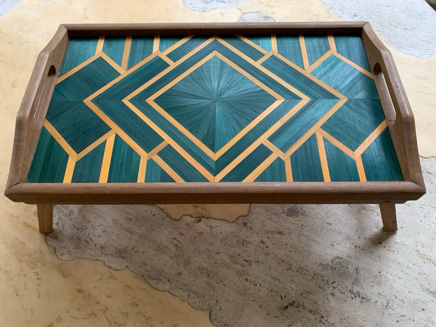 Straw marquetry tray