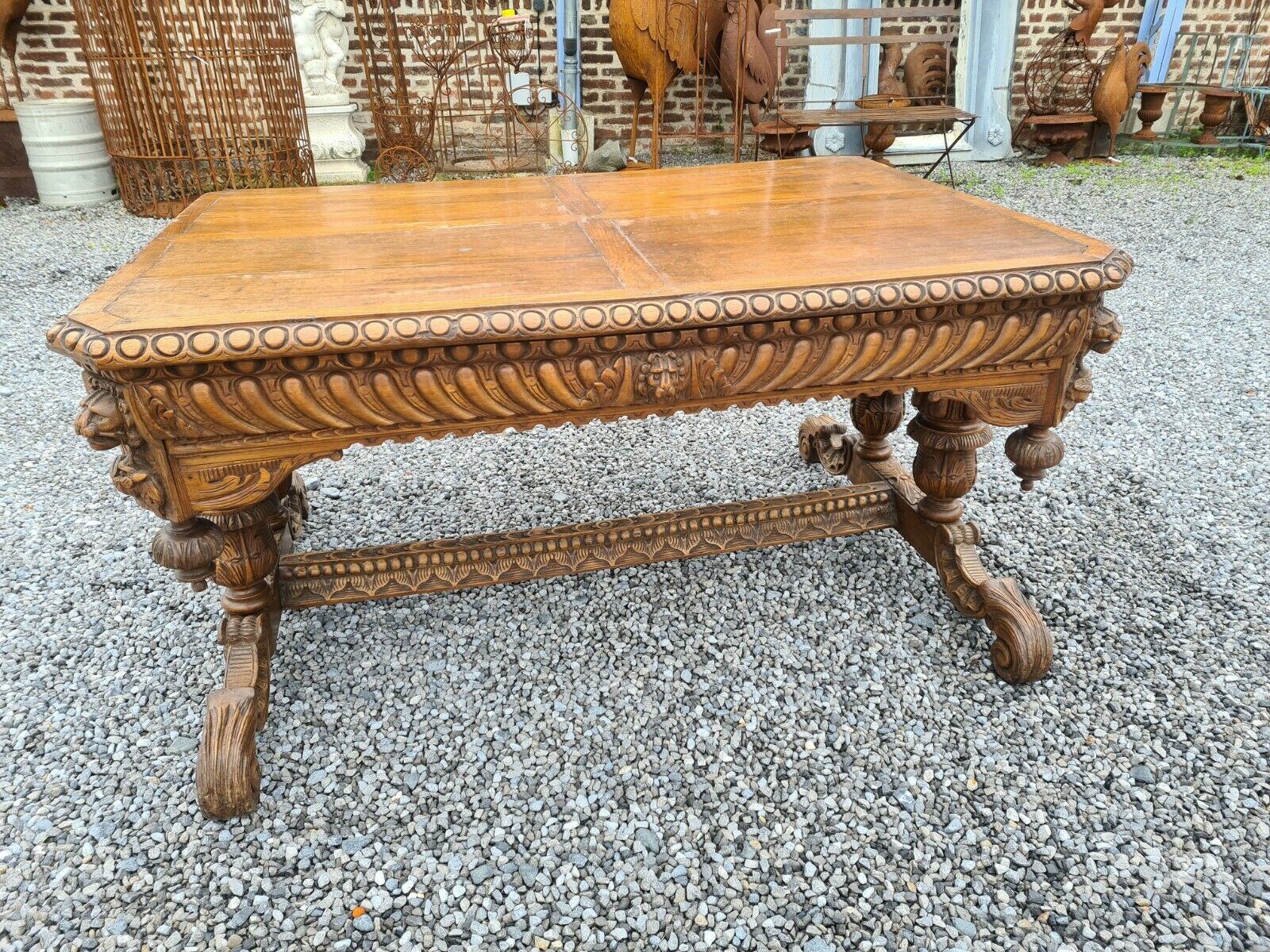 Table bureau en chêne style renaissance