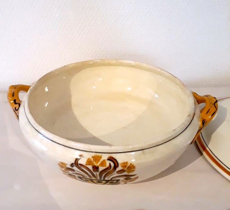 Soupière carnations faience Creil Montereau