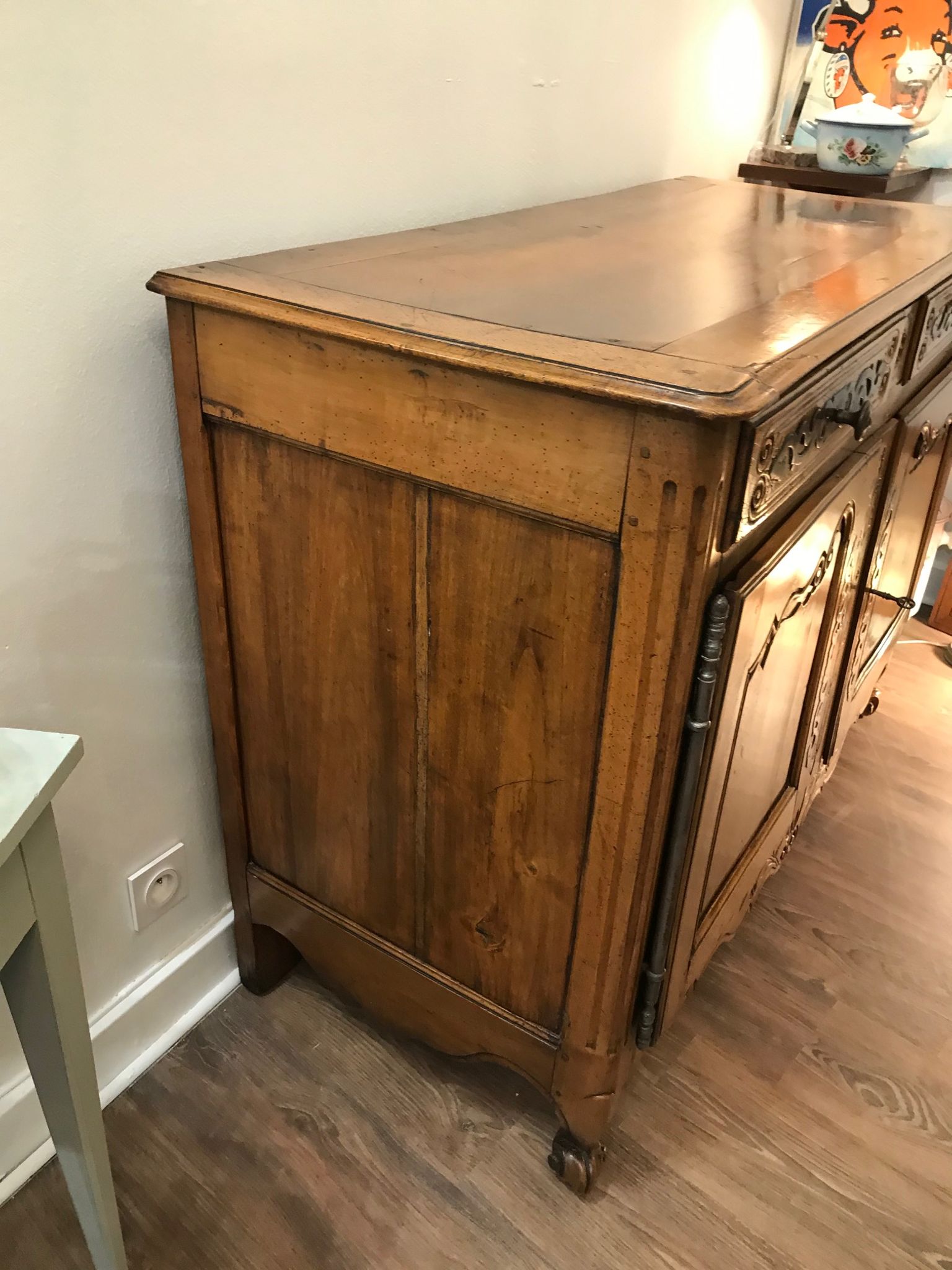 Former Louis XV cherry buffet says 2 doors era at the very beginning of the 19th century