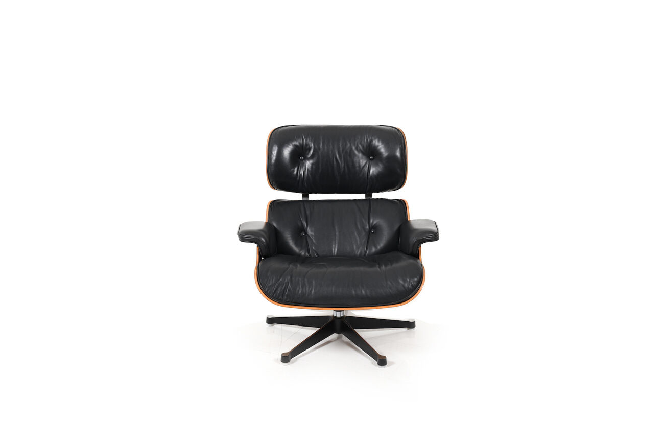Charles & Ray Eames lounge chair by Vitra