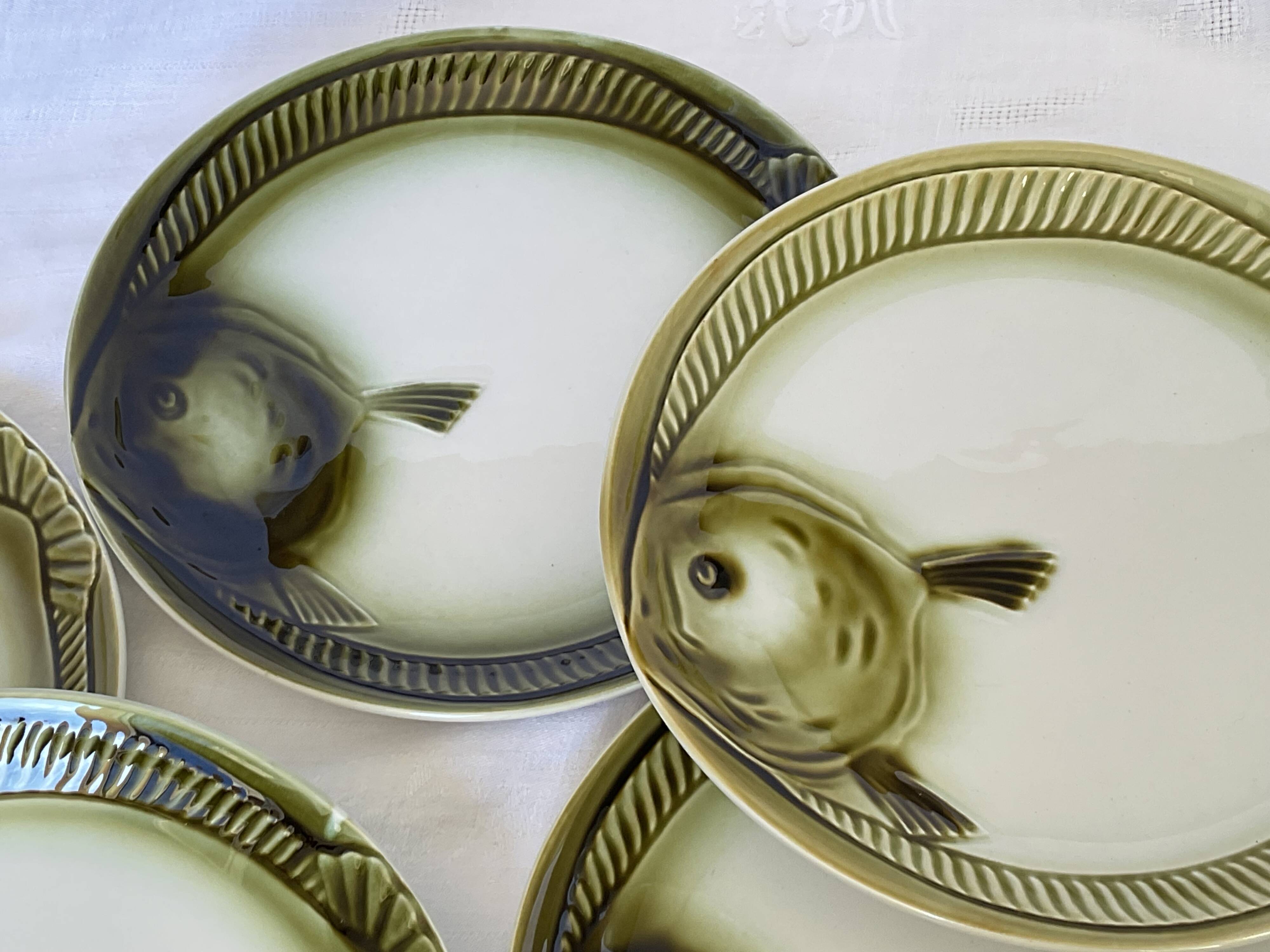 6 fish plates, earthenware from Moulin des Loups in Orchies