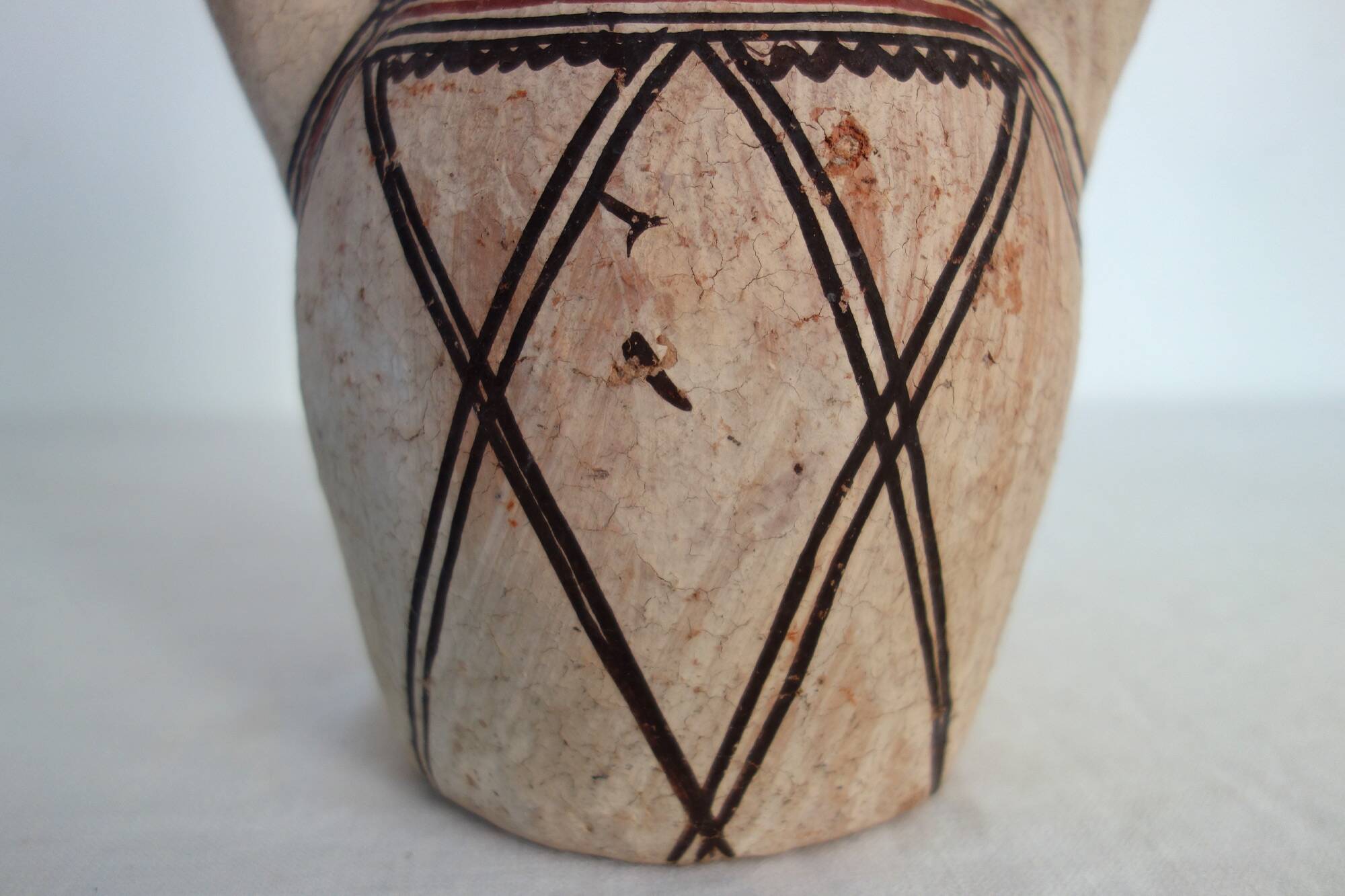 Ancient terracotta jar from the Rif (Morocco) H30cm