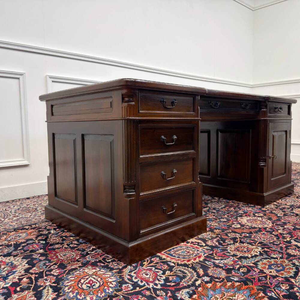 Ensemble de bureau anglais classique avec chaises de bureau