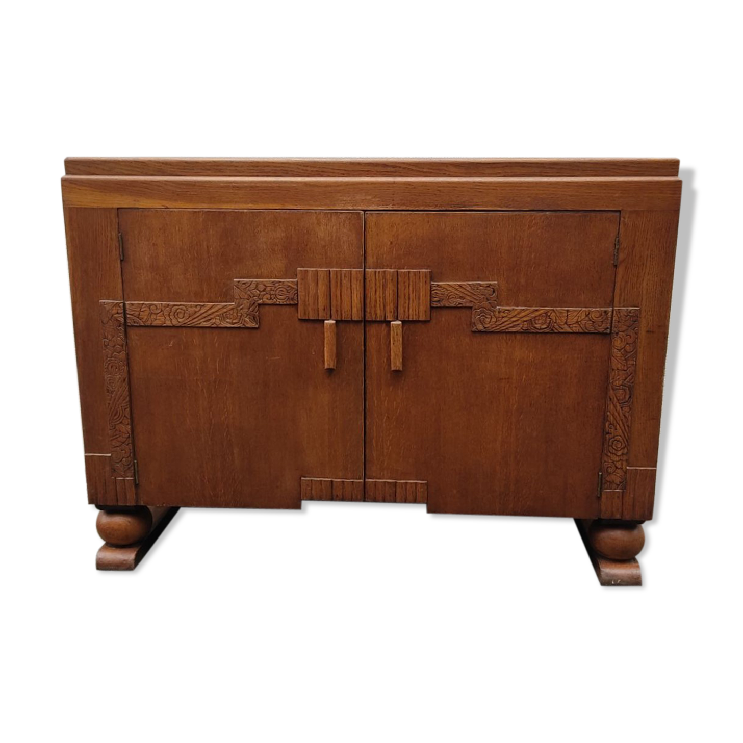 Piece of furniture 1940 in oak veneered