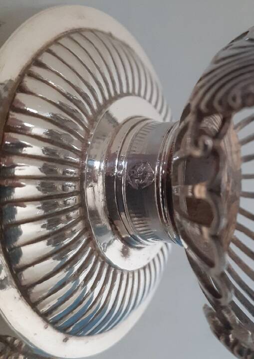 Mustard pot in solid silver and crystal