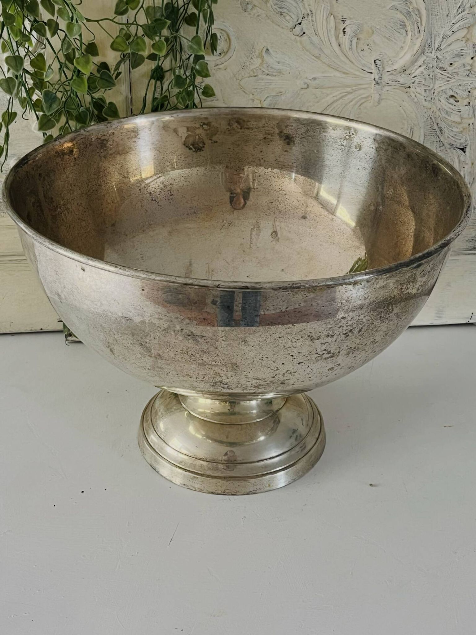 Champagne bucket Silver Plated vasque on Pedestal,
