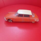 Voiture ancienne Dinky toys, DS 19, Made in France Meccano