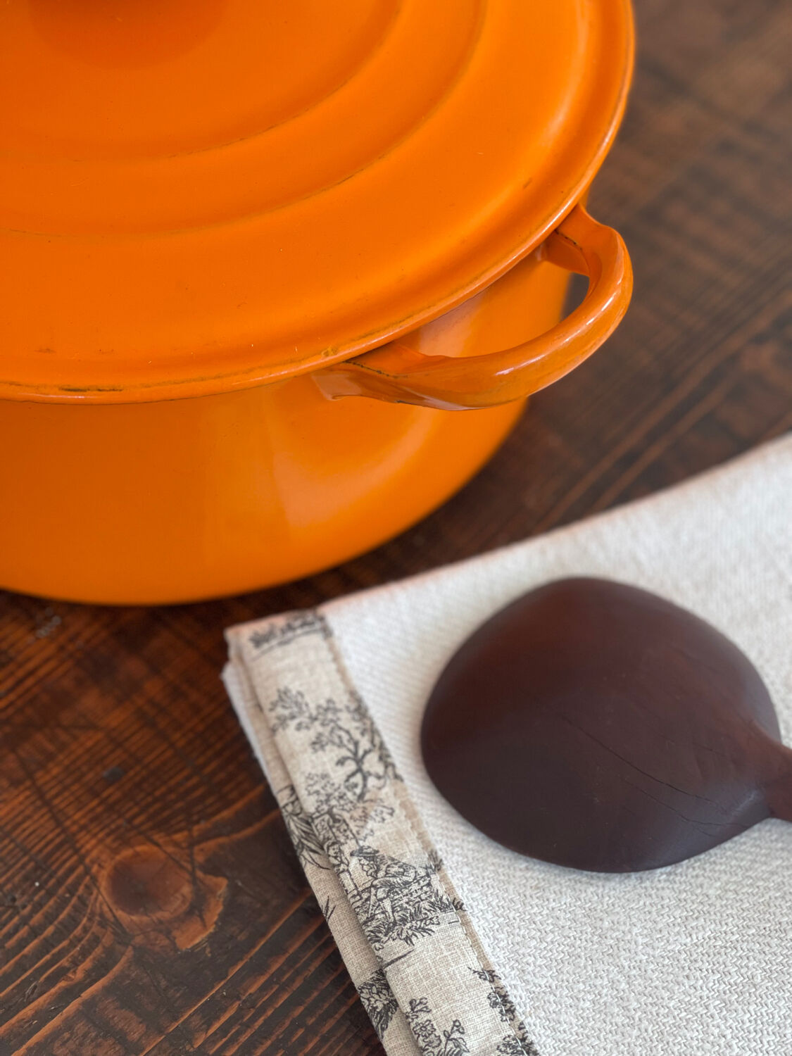 Cast iron casserole Le Creuset