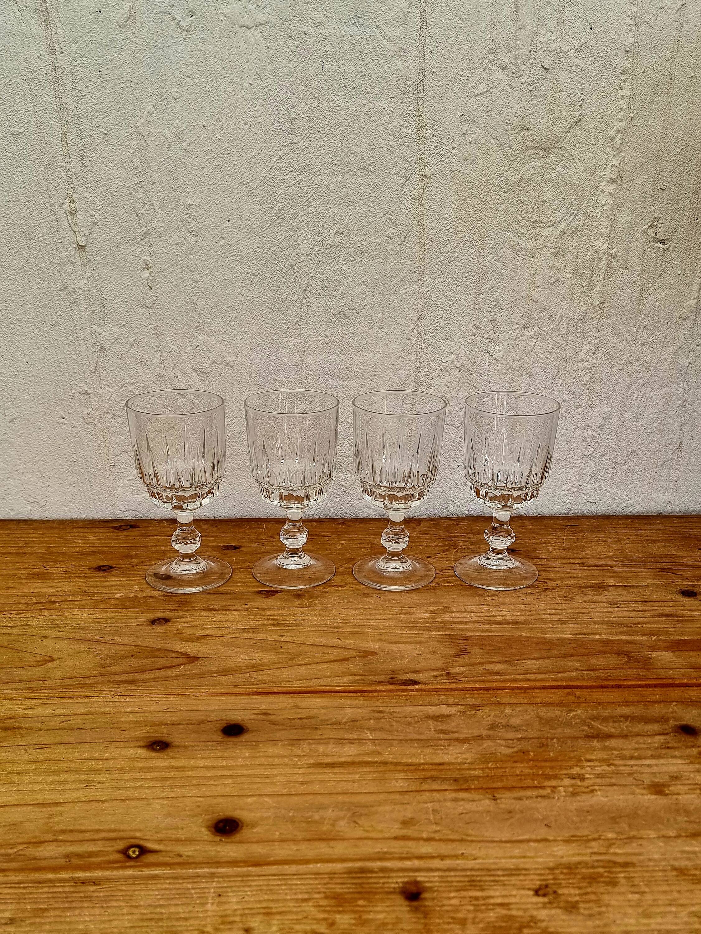 Lot de 4 verres à pied Luminarc modèle Lance