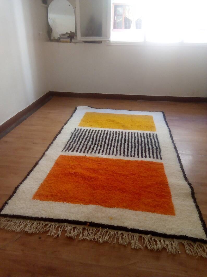Handmade wool rug size 150 x 250 cm