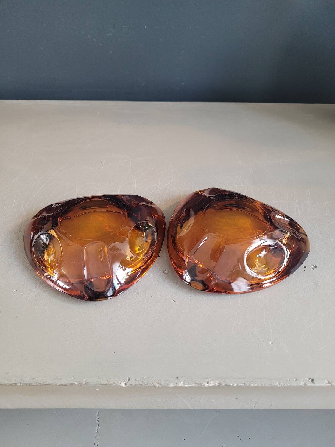 Set of 2 amber Reims glass ashtrays