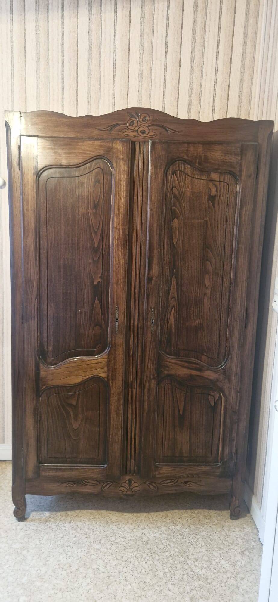 armoire antique