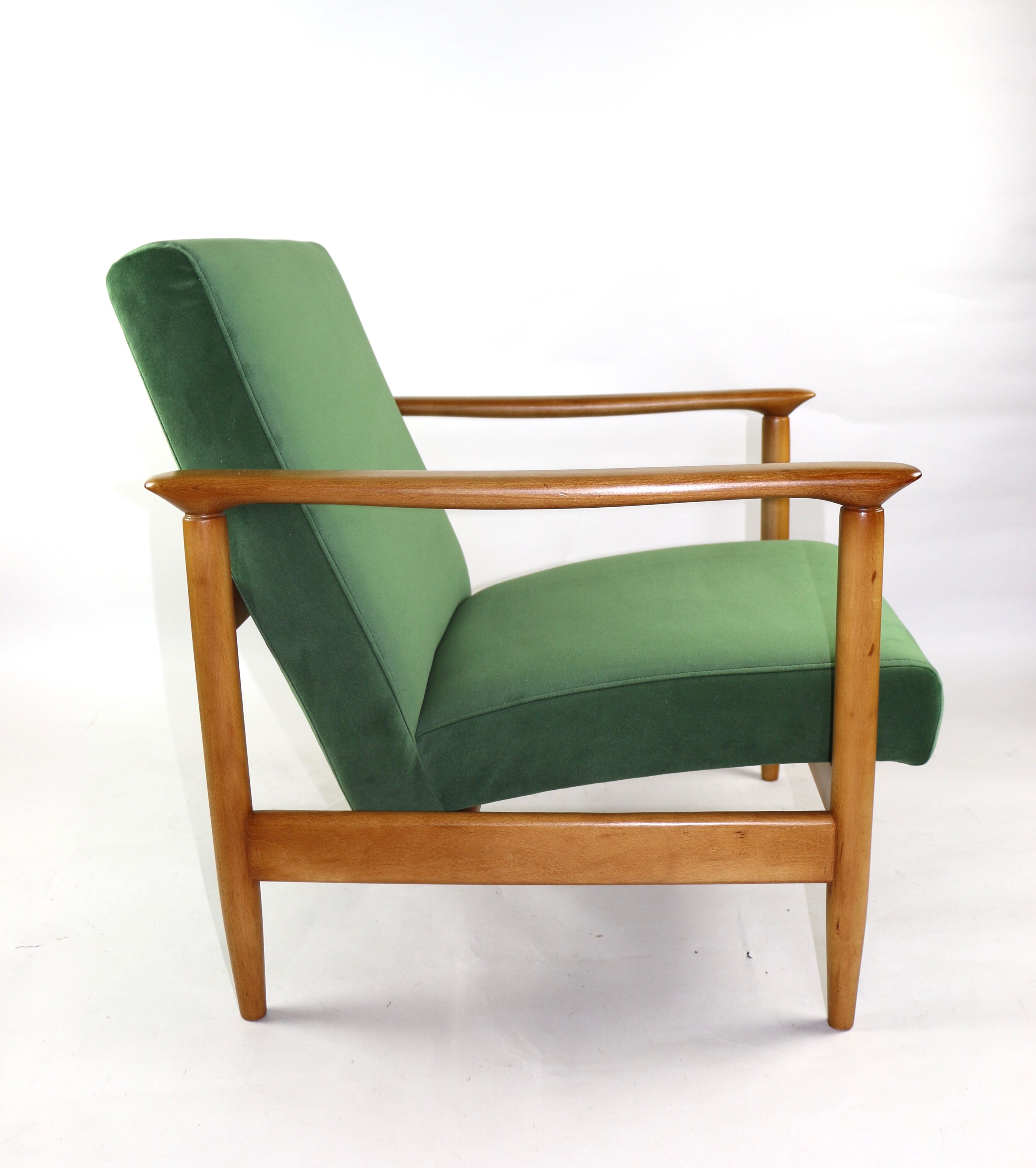 Fauteuil vert par Edmund Homa, années 1970