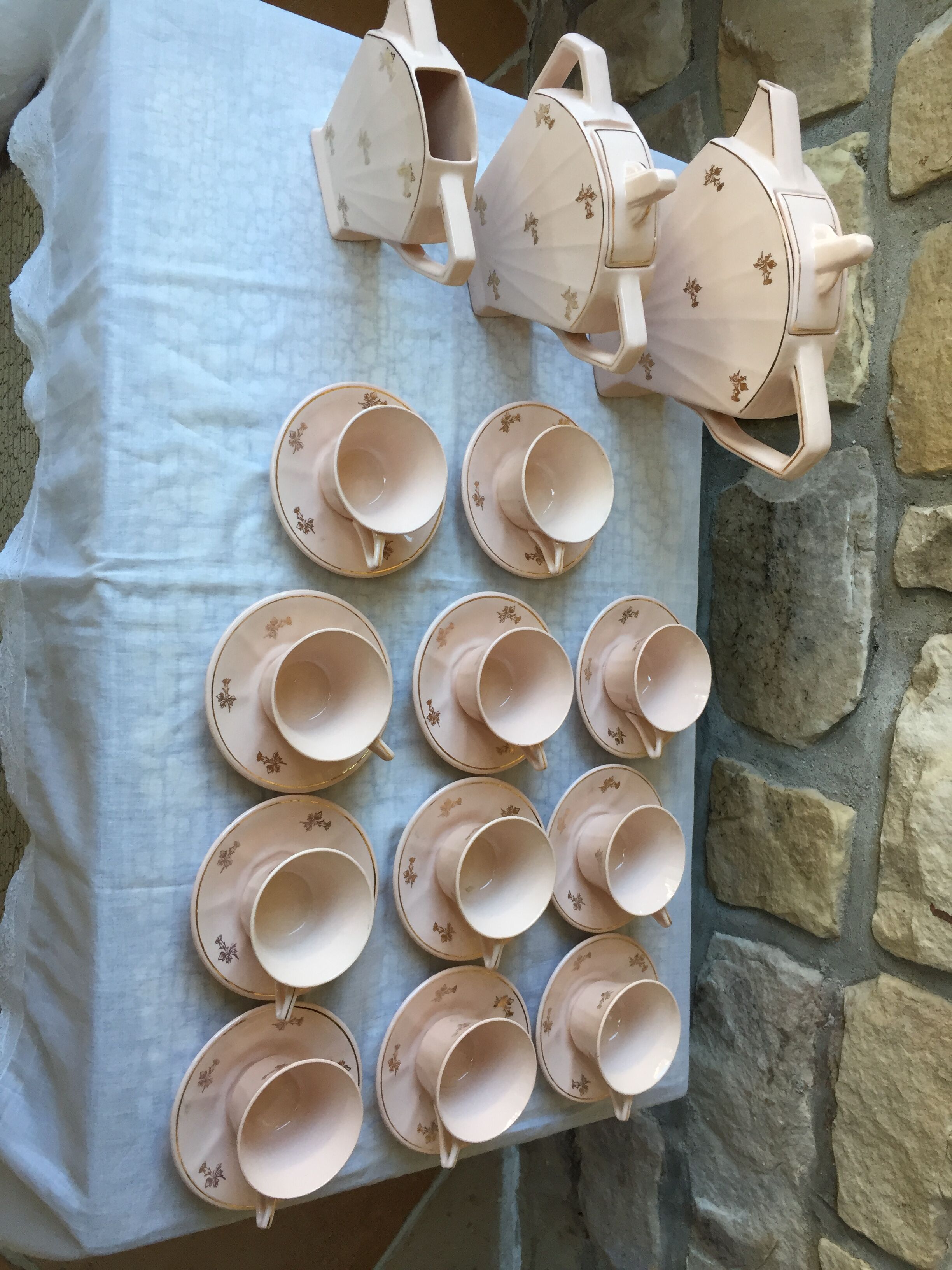 Art deco coffee service in rosé earthenware
