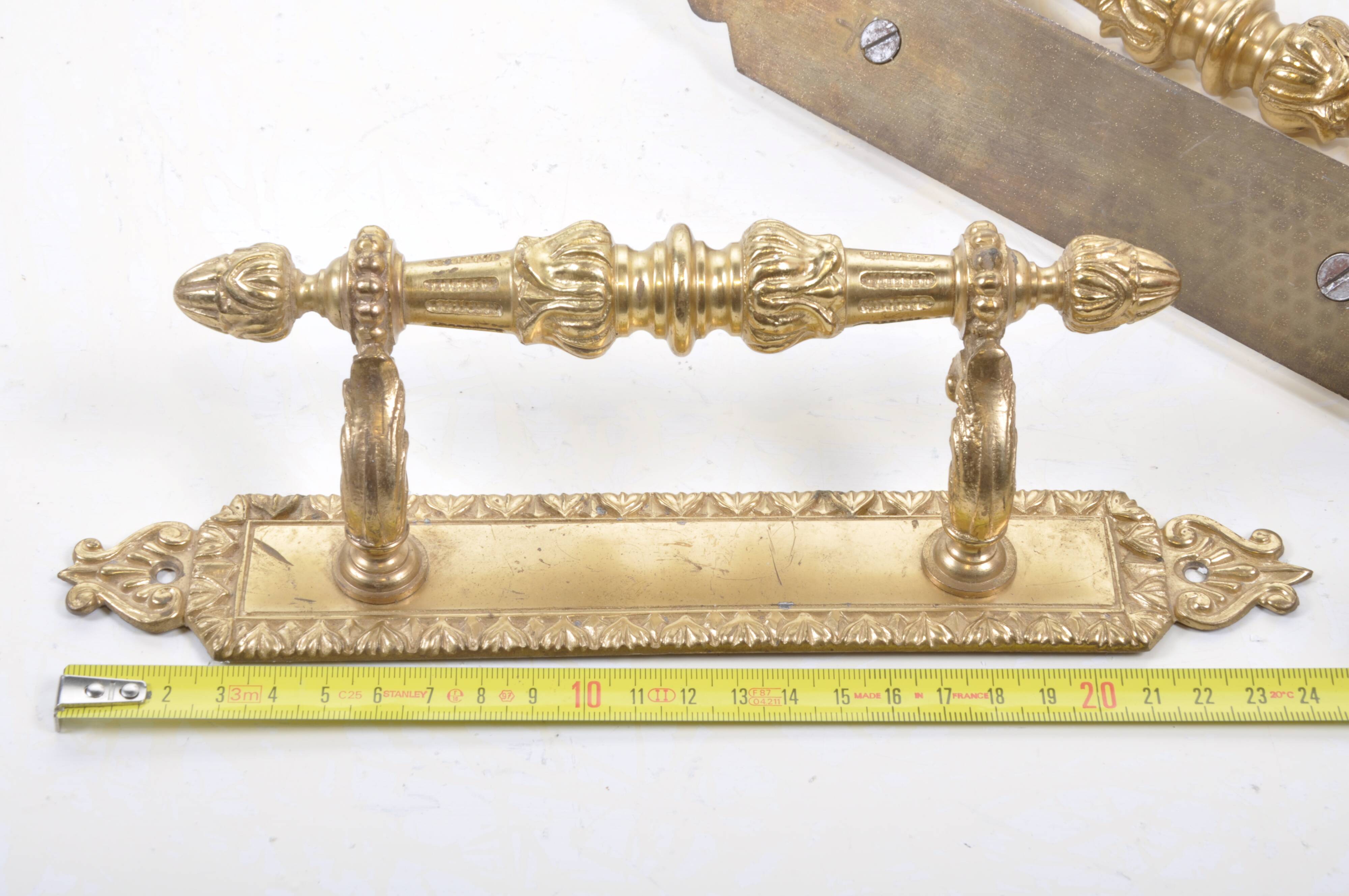 Pair of pull handles for a swing door / antique /