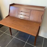 Scandinavian in vintage Danish teak from the 60s