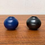 Small minimalist round vases from a mid-century pottery studio by Hildegard and Peter Delius for Hamelner Töpferei, 1960s, set of 2.