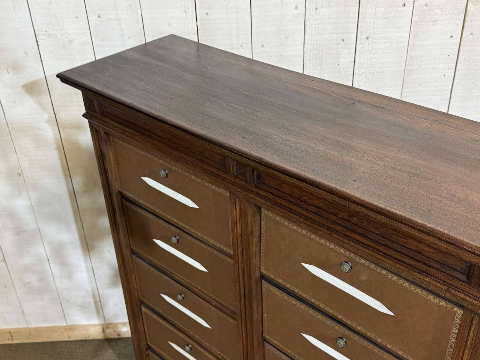 Oak cabinet from the early 20th century at support height.