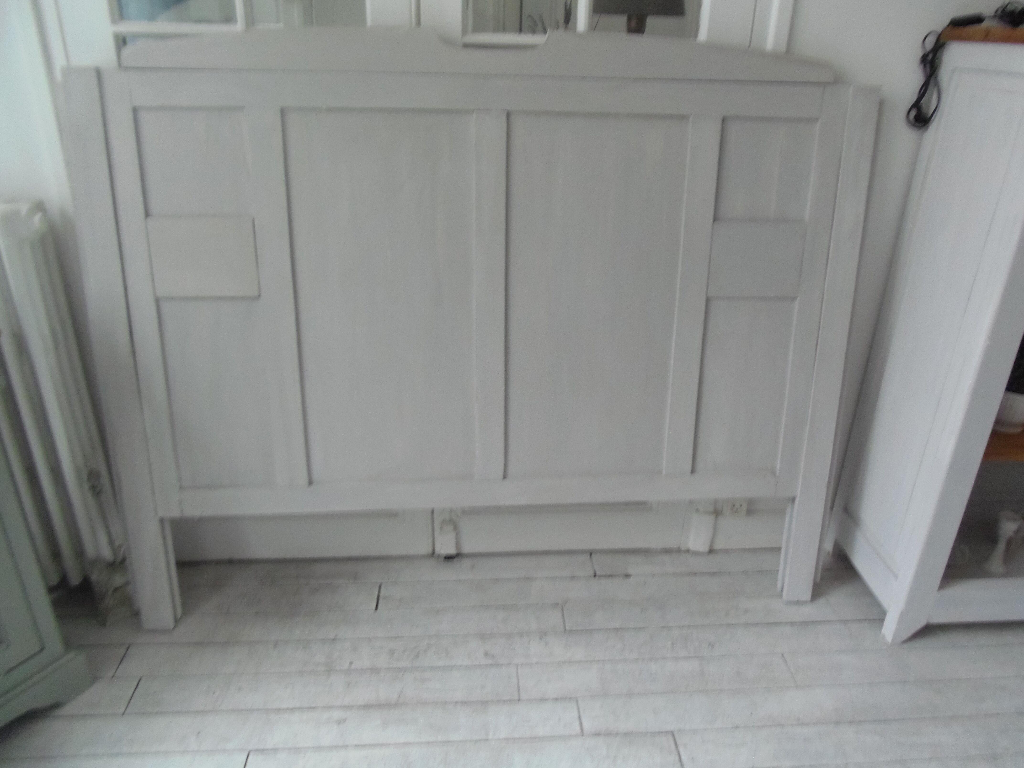 Headboard for a bed of 160 patinated pearl gray