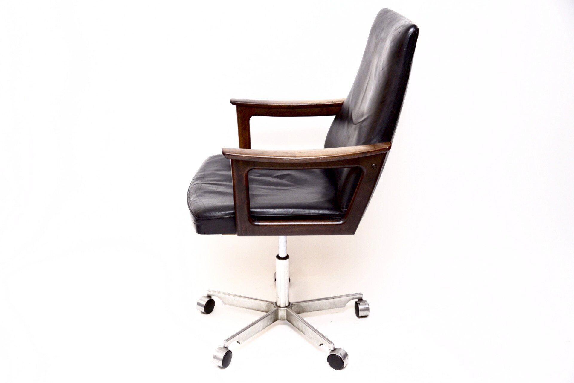 Fauteuil de bureau avec cuir noir