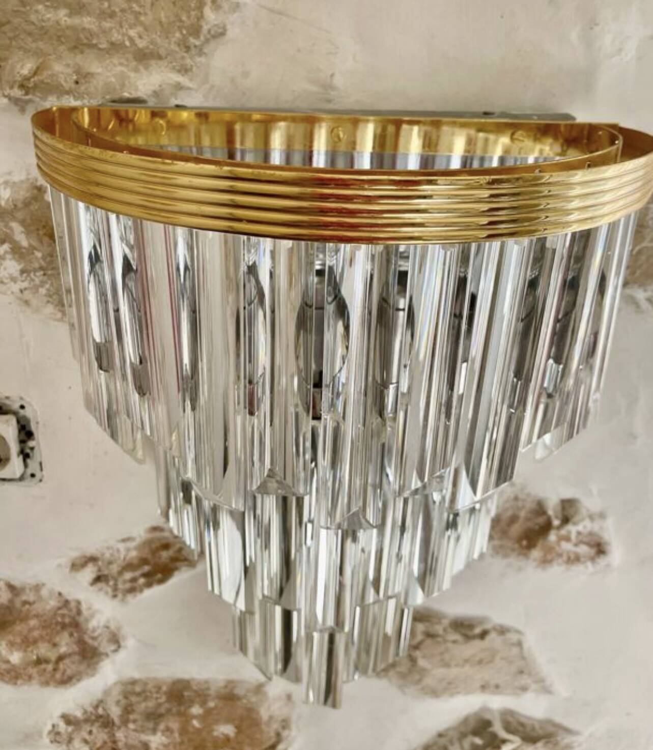 Venini wall lamp in glass with gold and chrome structure, Italy 1980