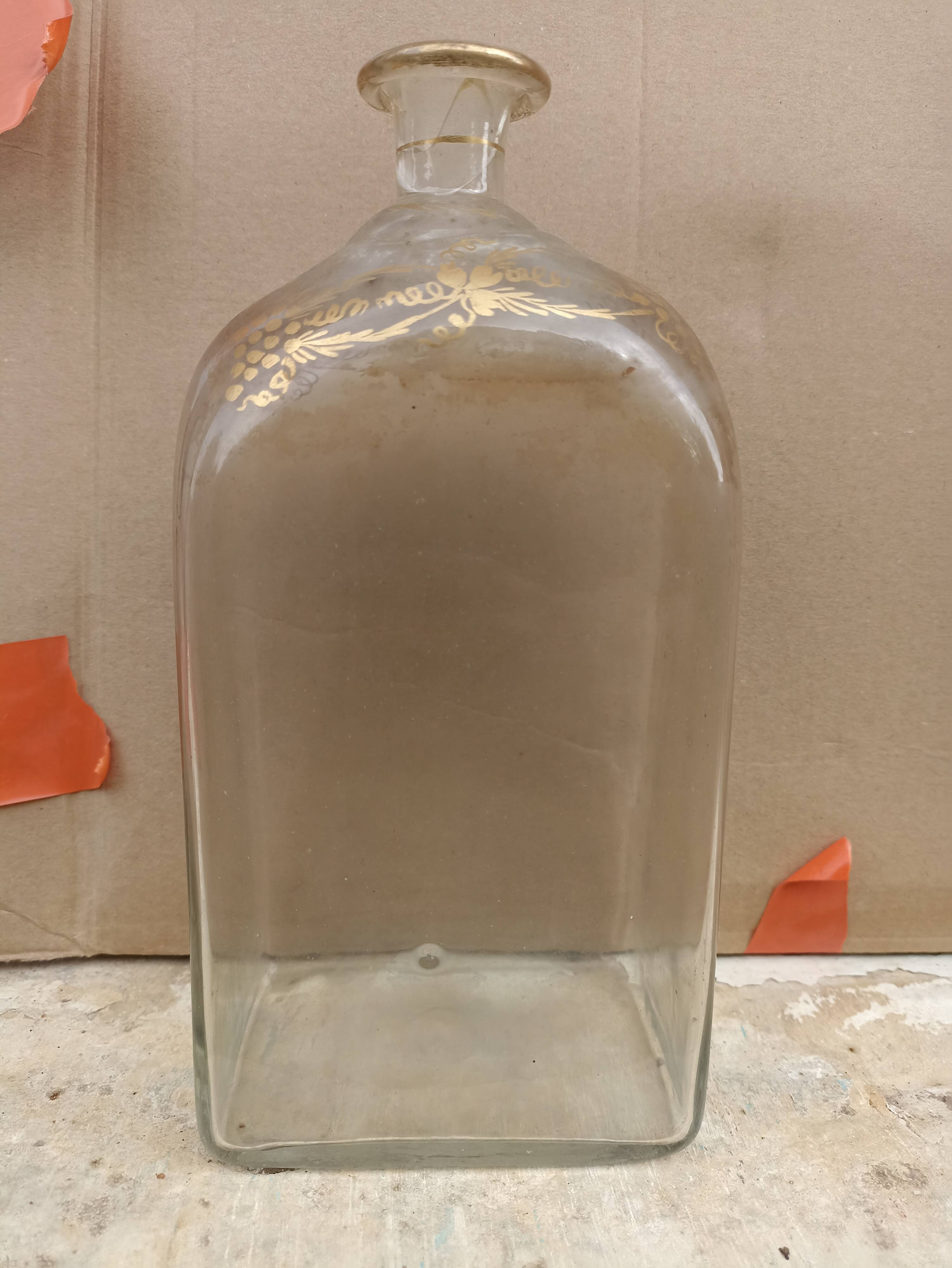 Carafe rectangulaire en verre
